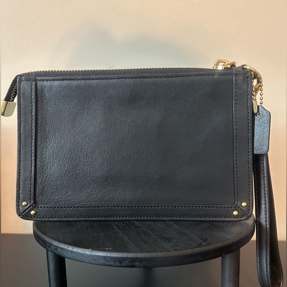 COACH DREAMER WRISTLET - Picture 2 of 5